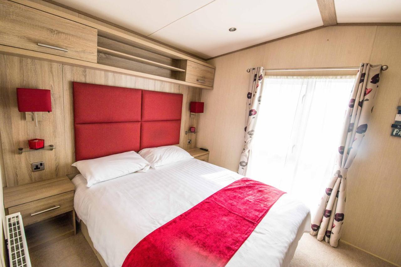 River Lodge Platinum Plus Holiday Home With River Views, Free Wifi & Netflix Camber Dış mekan fotoğraf